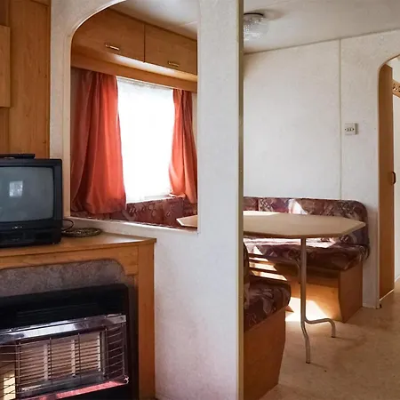 2 Bedroom Lovely In * Mielno (Koszalin)