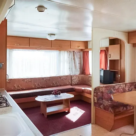 Holiday home 2 Bedroom Lovely In Mielno *