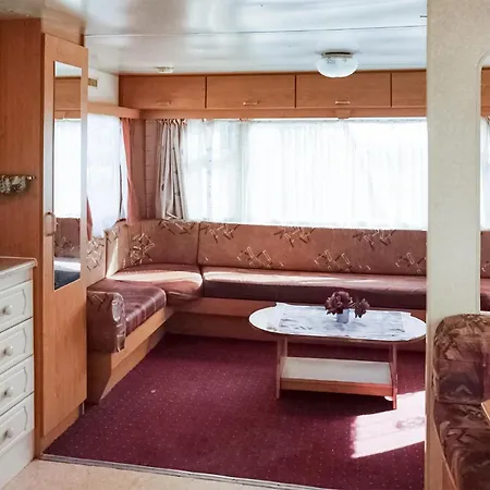2 Bedroom Lovely In Mielno *