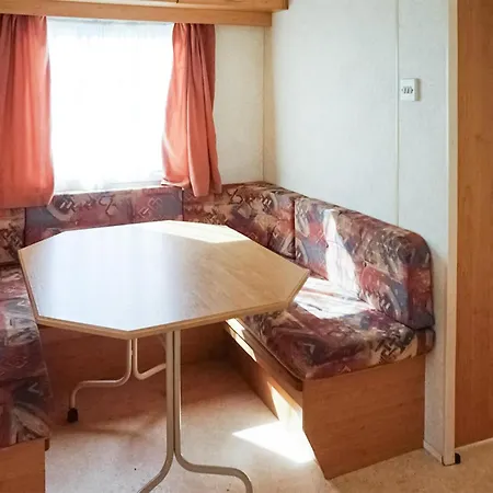 Holiday home 2 Bedroom Lovely In Mielno *